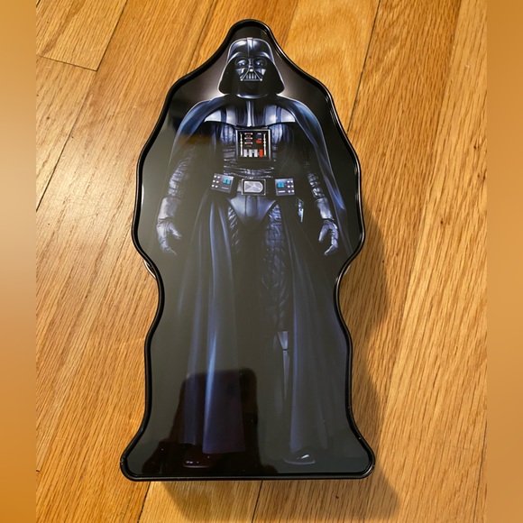 Star Wars Darth Vader 3-D double-sided metal tin box. Brand new. - Picture 2 of 9